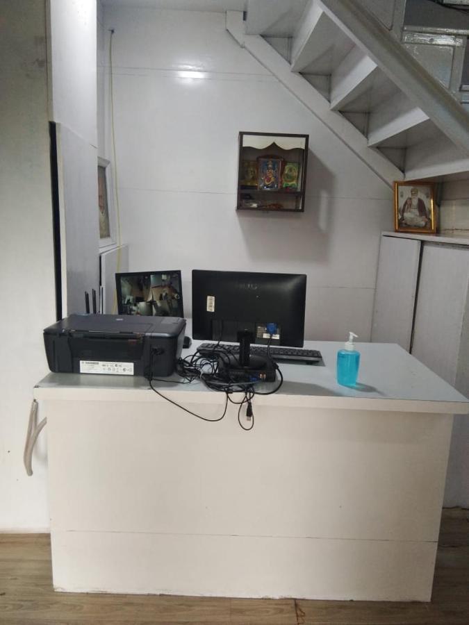 Abuzz Sewri Hostel Mumbai  Buitenkant foto